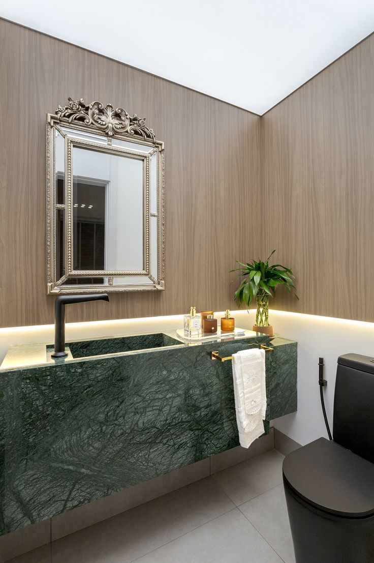 Banheiro em Mármore Verde